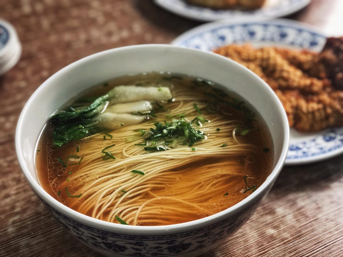 阳春面/Yangchun noodle from a 82 years old noodle shop in Nanjing, China