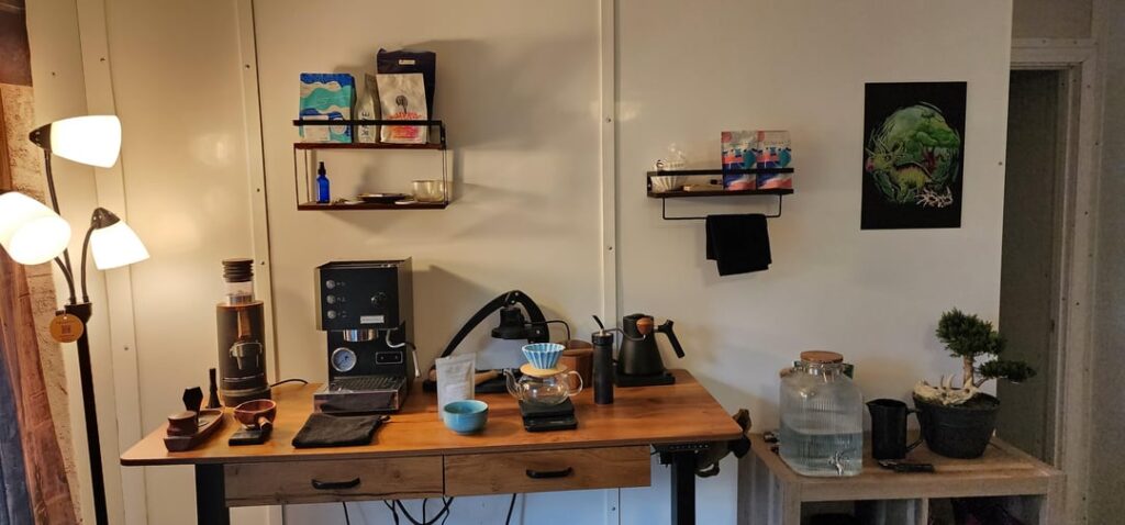 Added a pour over setup to my coffee bar