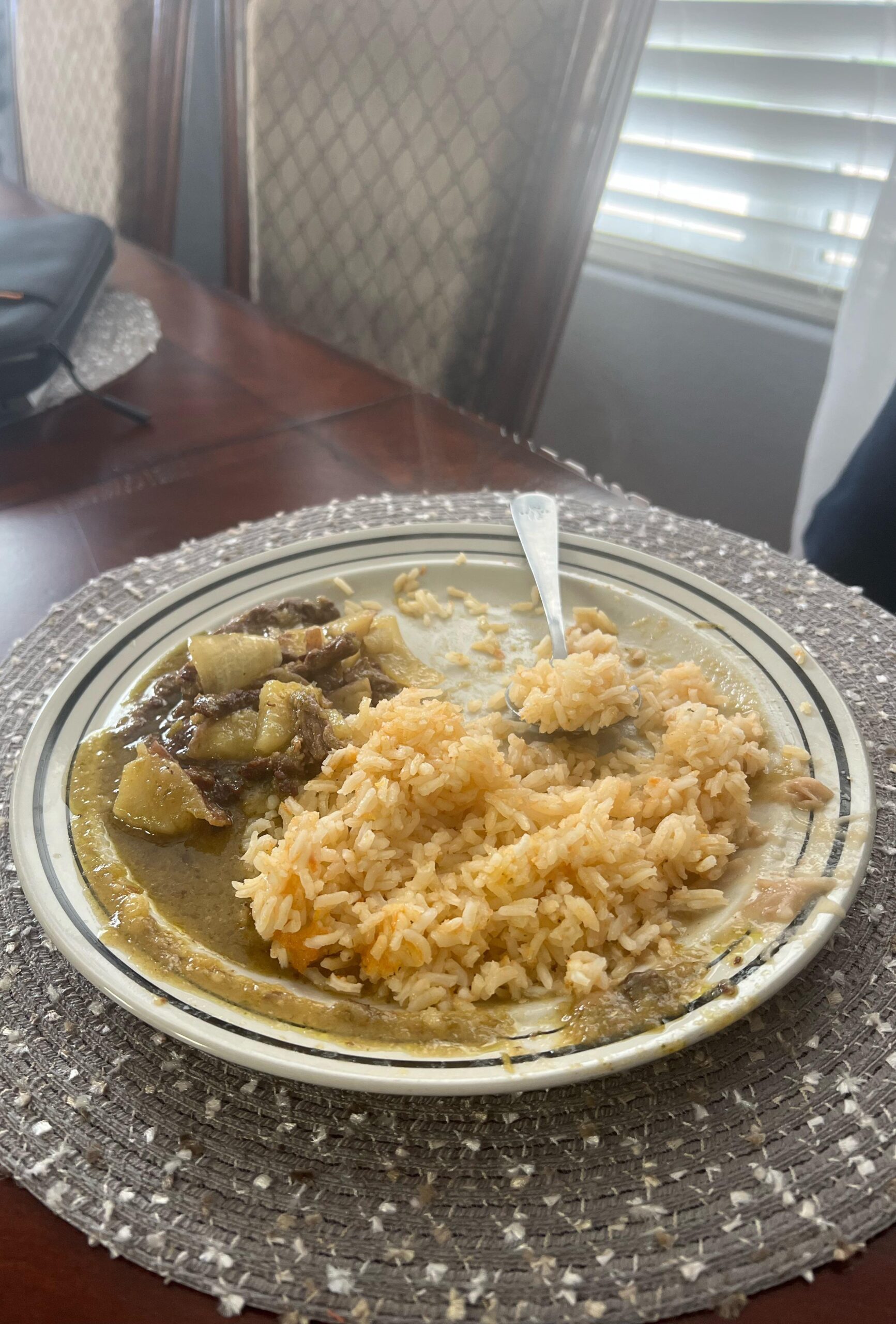 Fajita en Salsa Verde con Papas y Arroz Dining and Cooking