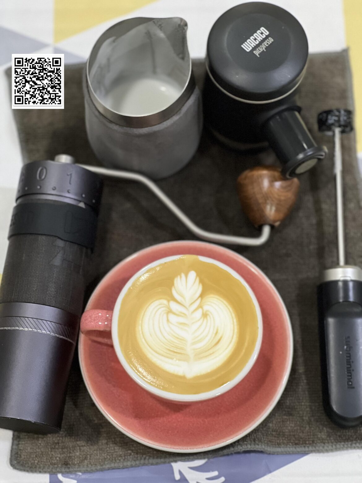 Weekend manual brew Rosetta art with Nanofoamer