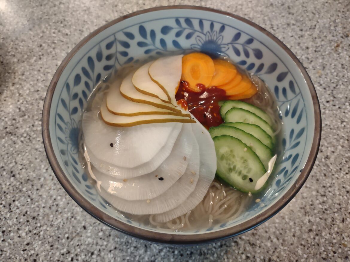 We've had a huge heat wave in the PNW - only one thing to do, make mul naengmyeon!
