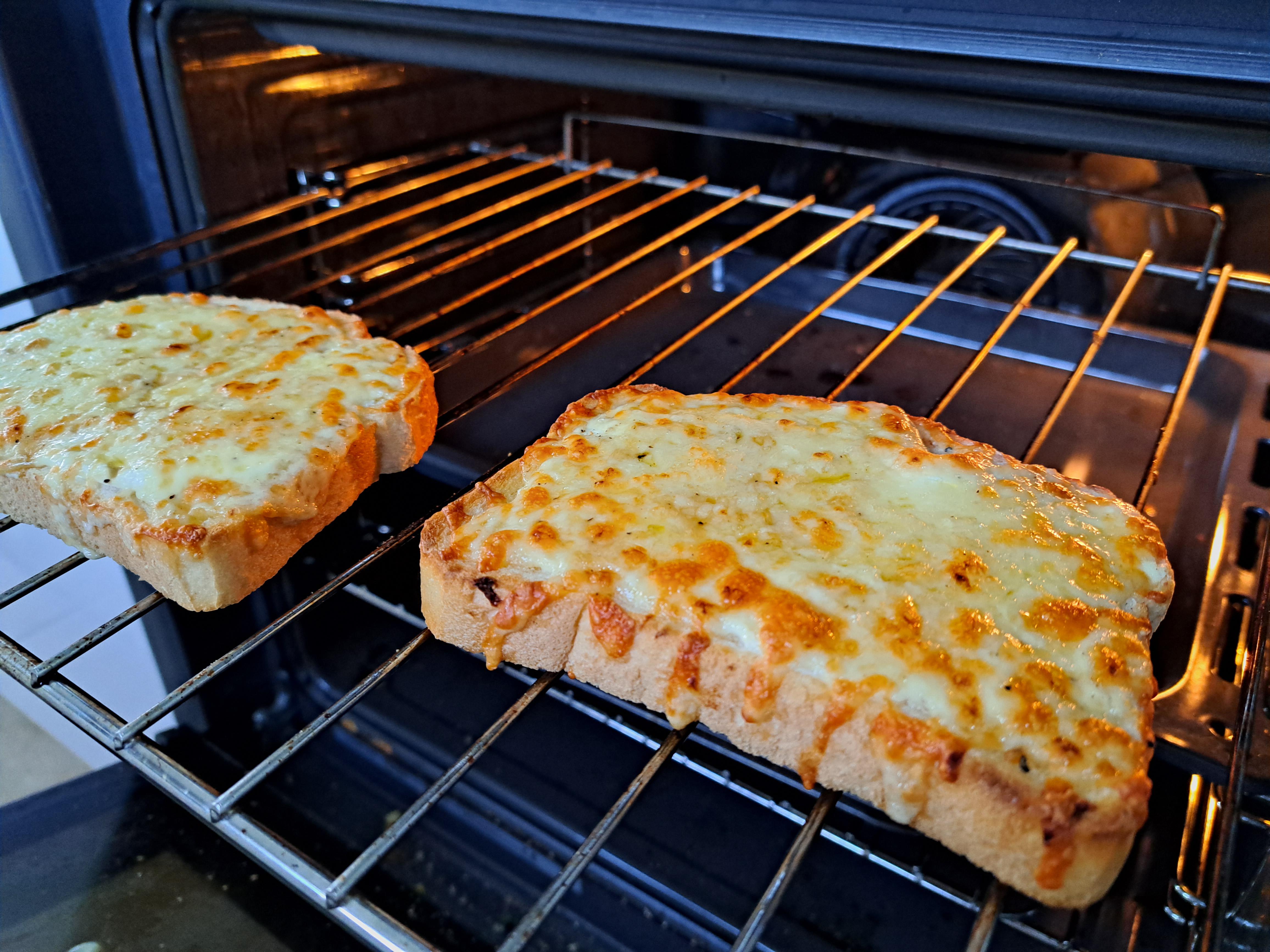 Cheese on Toast Dining and Cooking