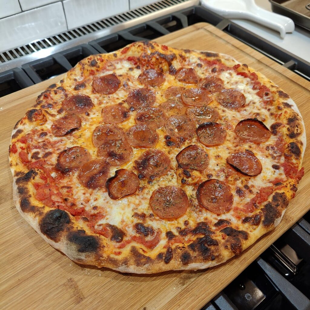 Good ol' pepperoni, once again. Sourdough, 60hr cold ferment.