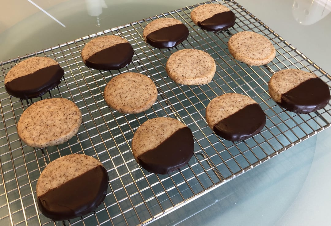 Dark chocolate espresso shortbread cookies (inspired by kona coffee