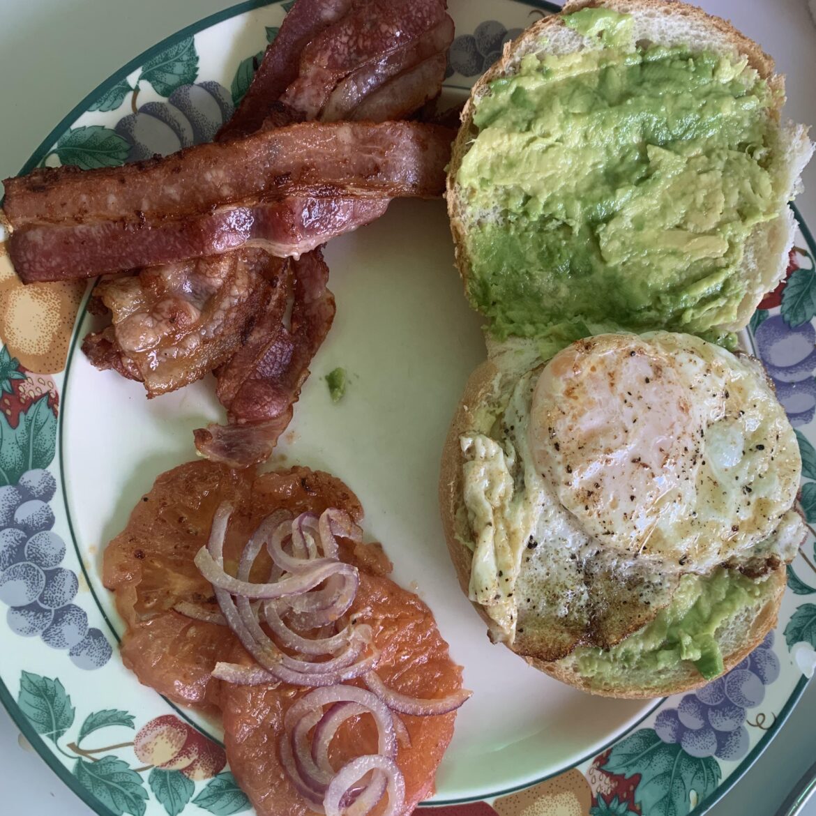 Breakfast for my dad I made ! (So jealous ☺️)