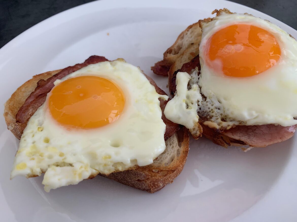 Literally just about to eat (thank you bf) 💓