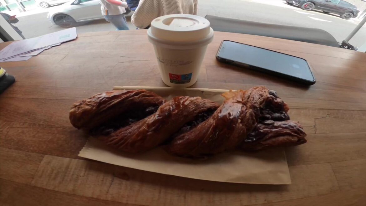 Chocolatine - 131 Wood Street, London, E17 3LX