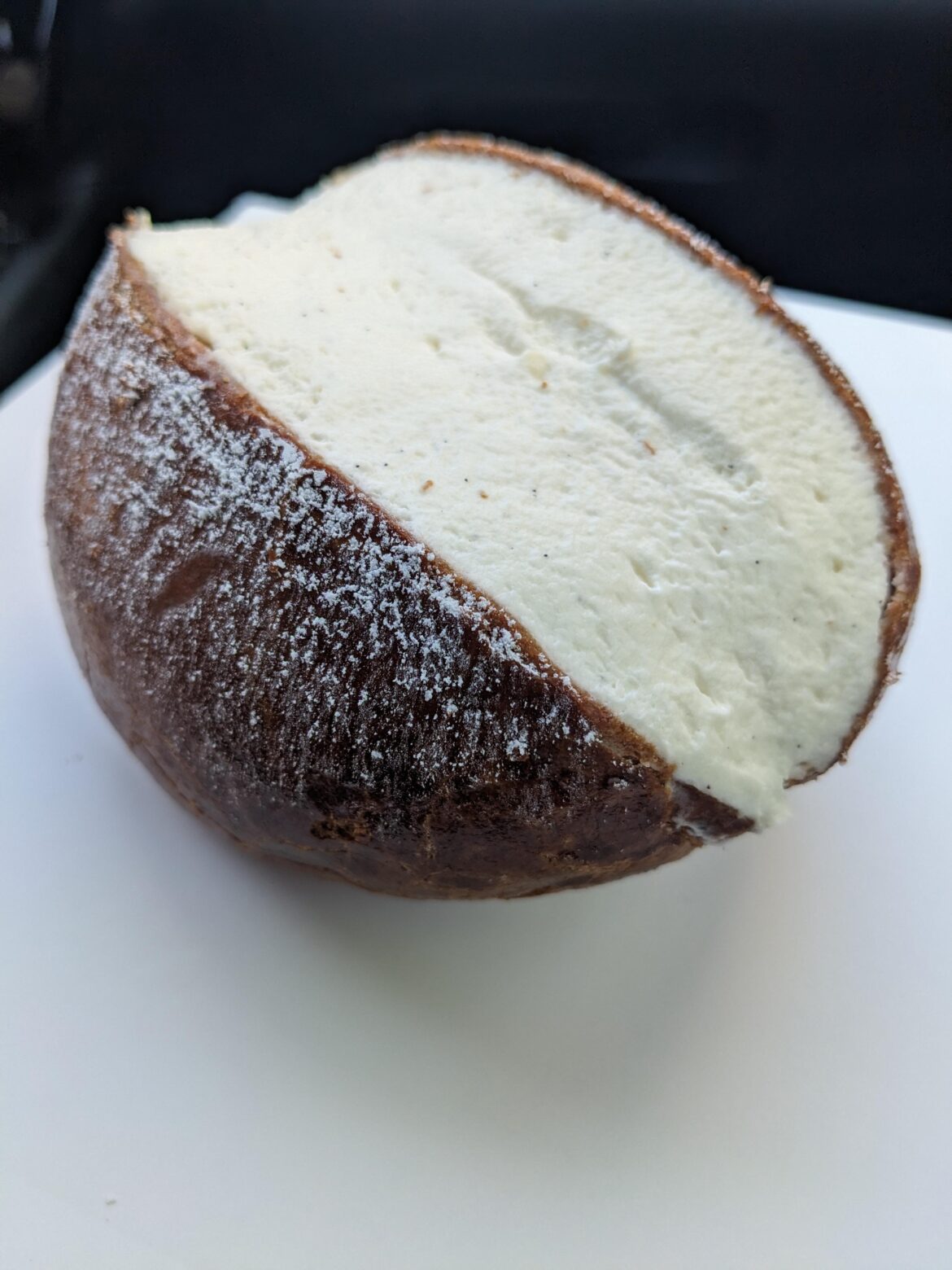 Maritozzo at Warda Patisserie