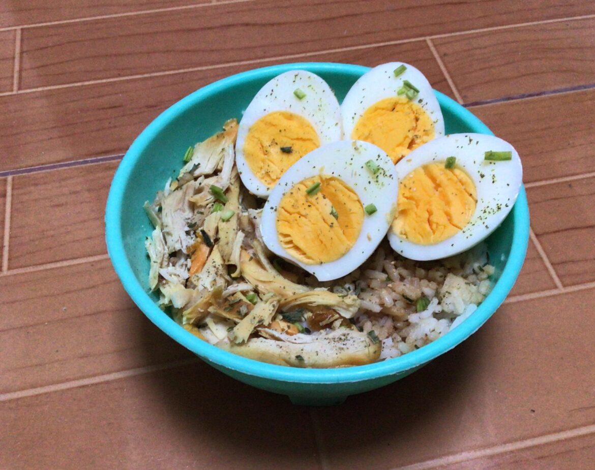 Rice chicken and 2 eggs, yes I may have accidentally overcooked them but wtv
