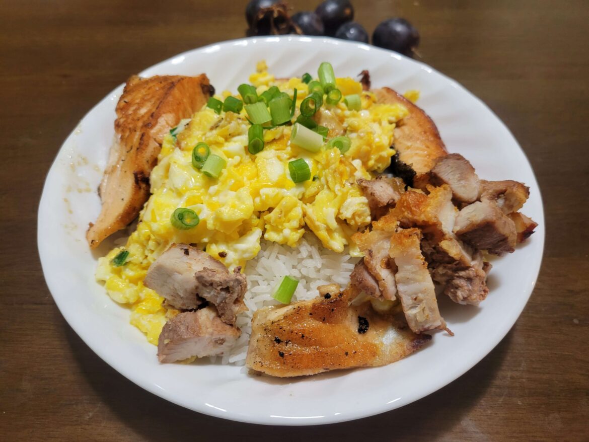 idk what to call this but I put an egg on it