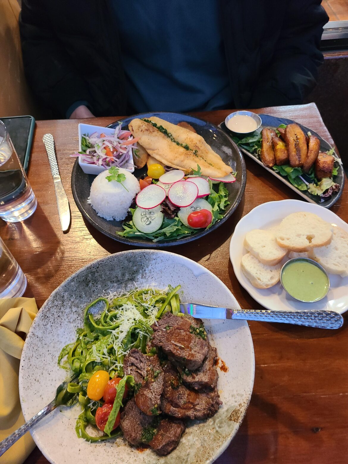 Lonzo's Restaurant (Peruvian)