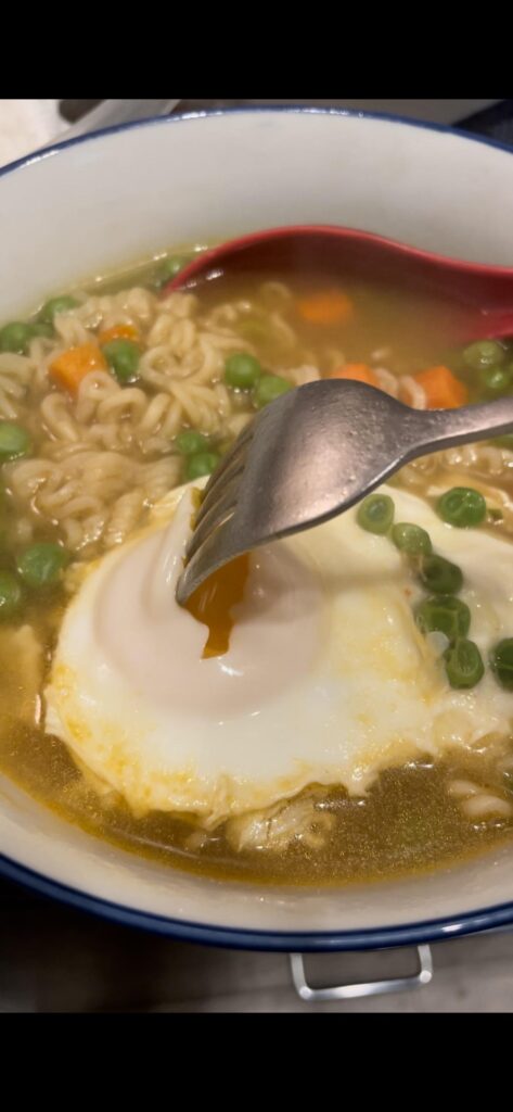 Quick Lunchtime Ramen + Egg