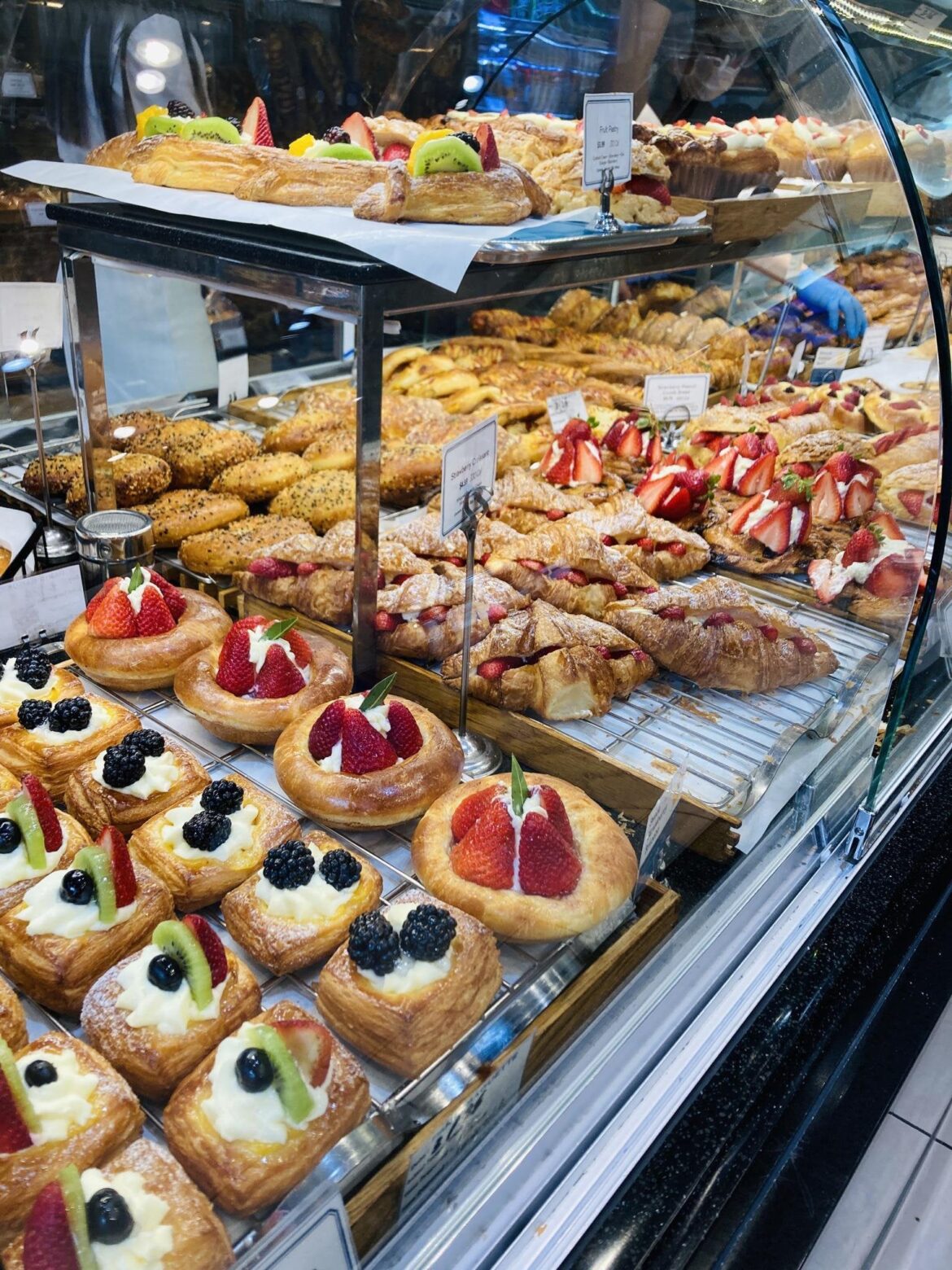 paris baguette in ktown! 🫶🏼