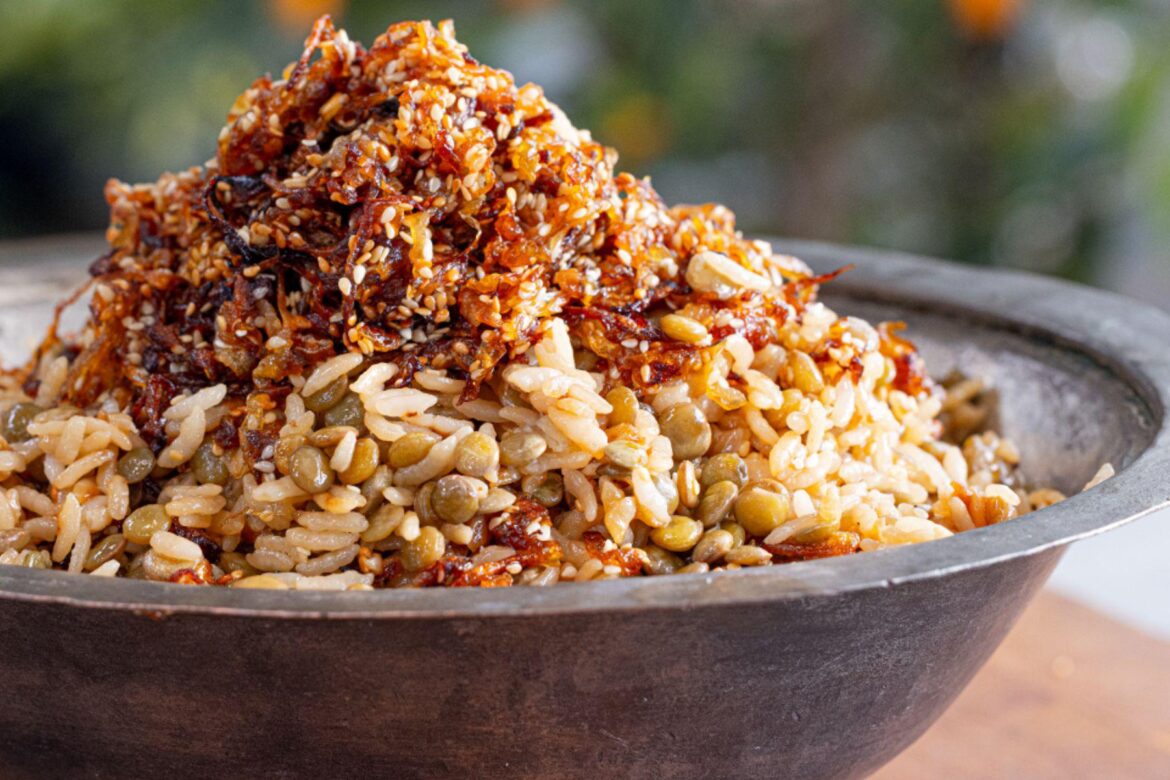 Green lentil pilaf, MÜCANDARA.
