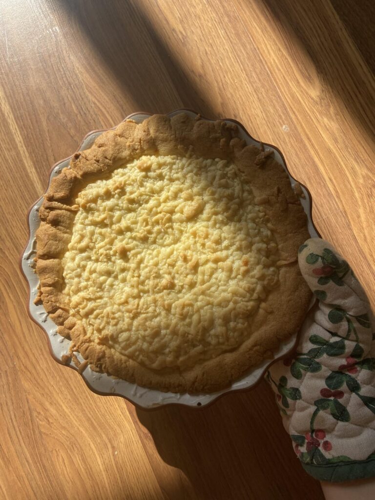 Extremely lemon-y pie! 🍋 For true lemon fans.
