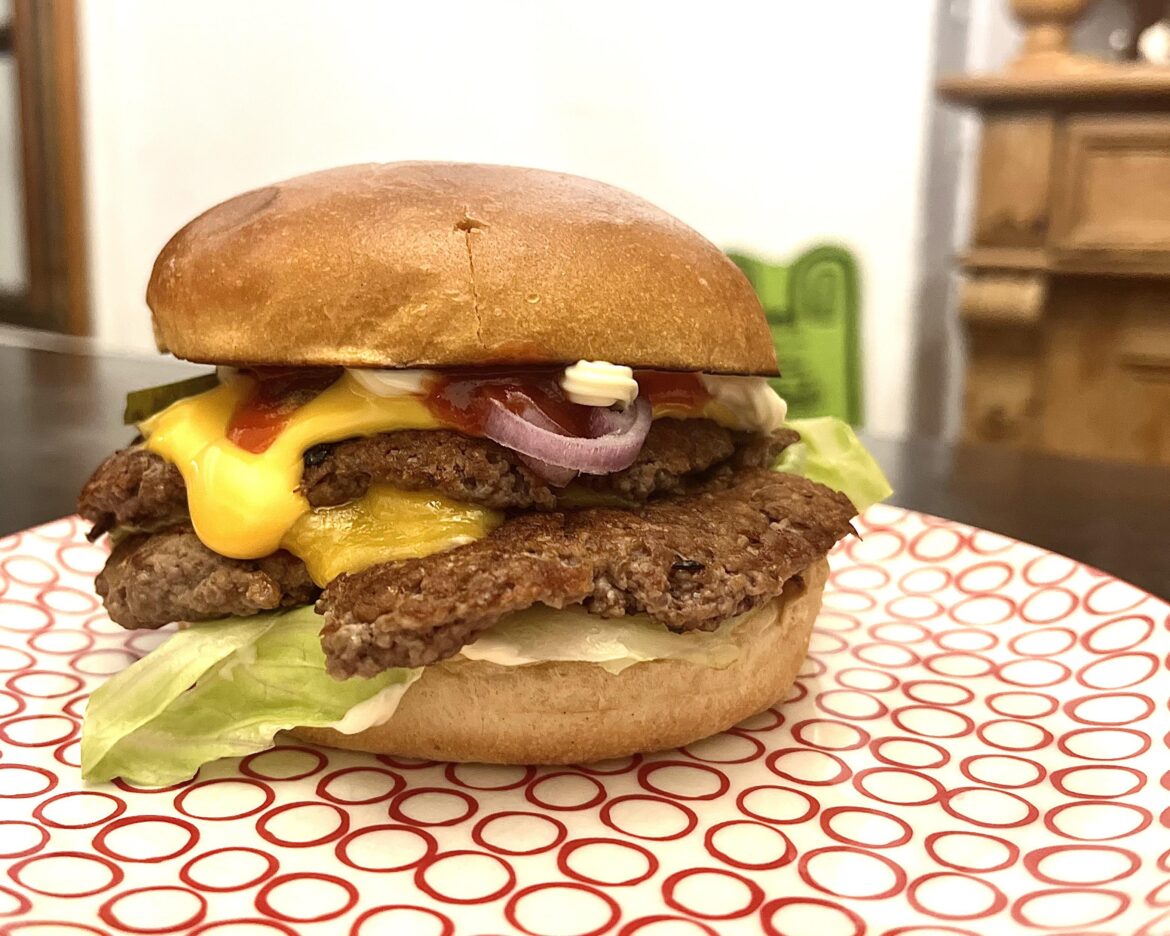 Doppel Smash Burger zum Start des Wochendende