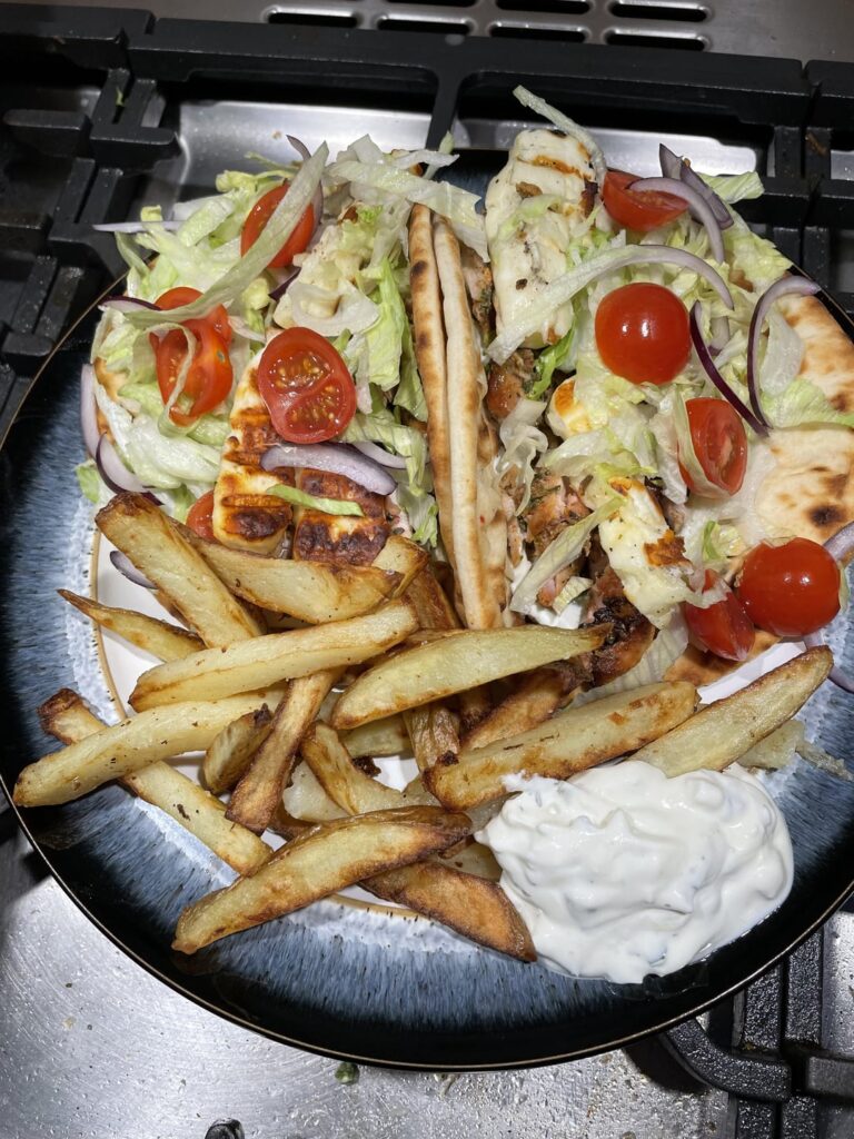 Chicken and halloumi gyros