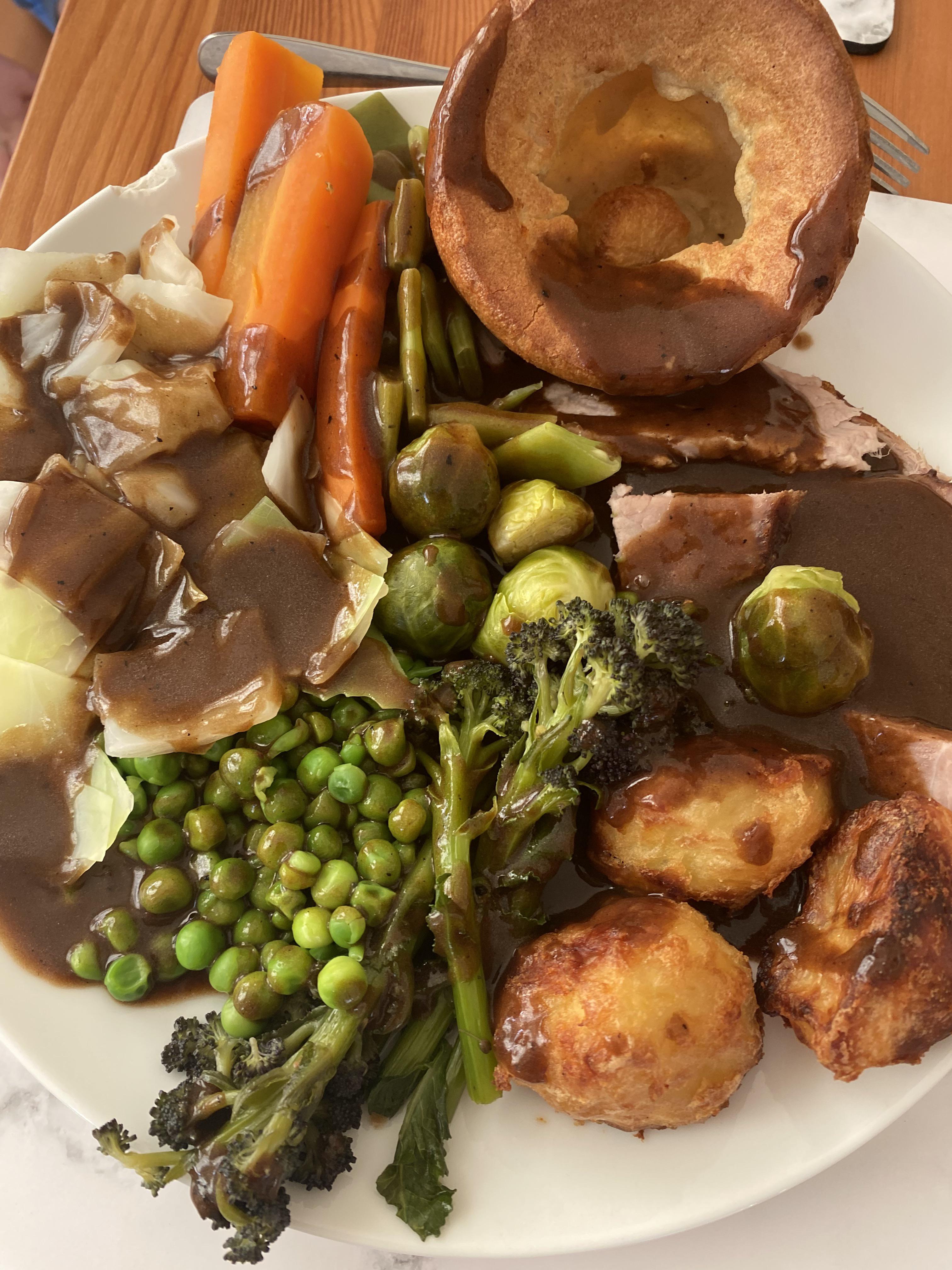 Sunday Roast - Dining and Cooking