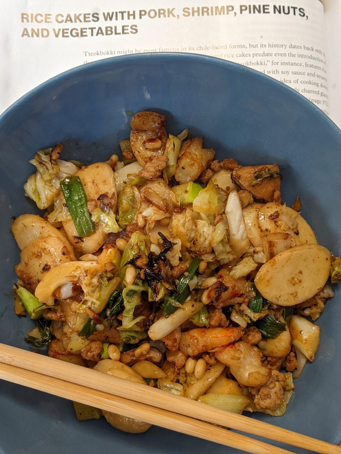 The Wok Weekly #52: Rice Cakes w/ Pork, Shrimp, Pine Nuts and Vegetables