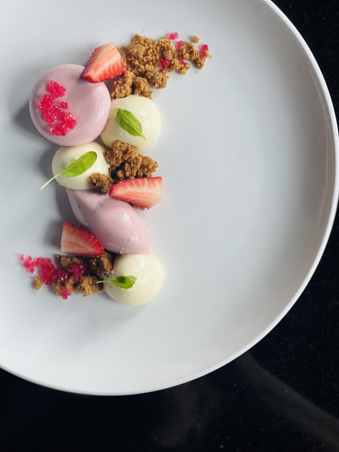 Strawberry Milk Mousse / Lime Mousseline / Ginger Crumble / Finger Lime