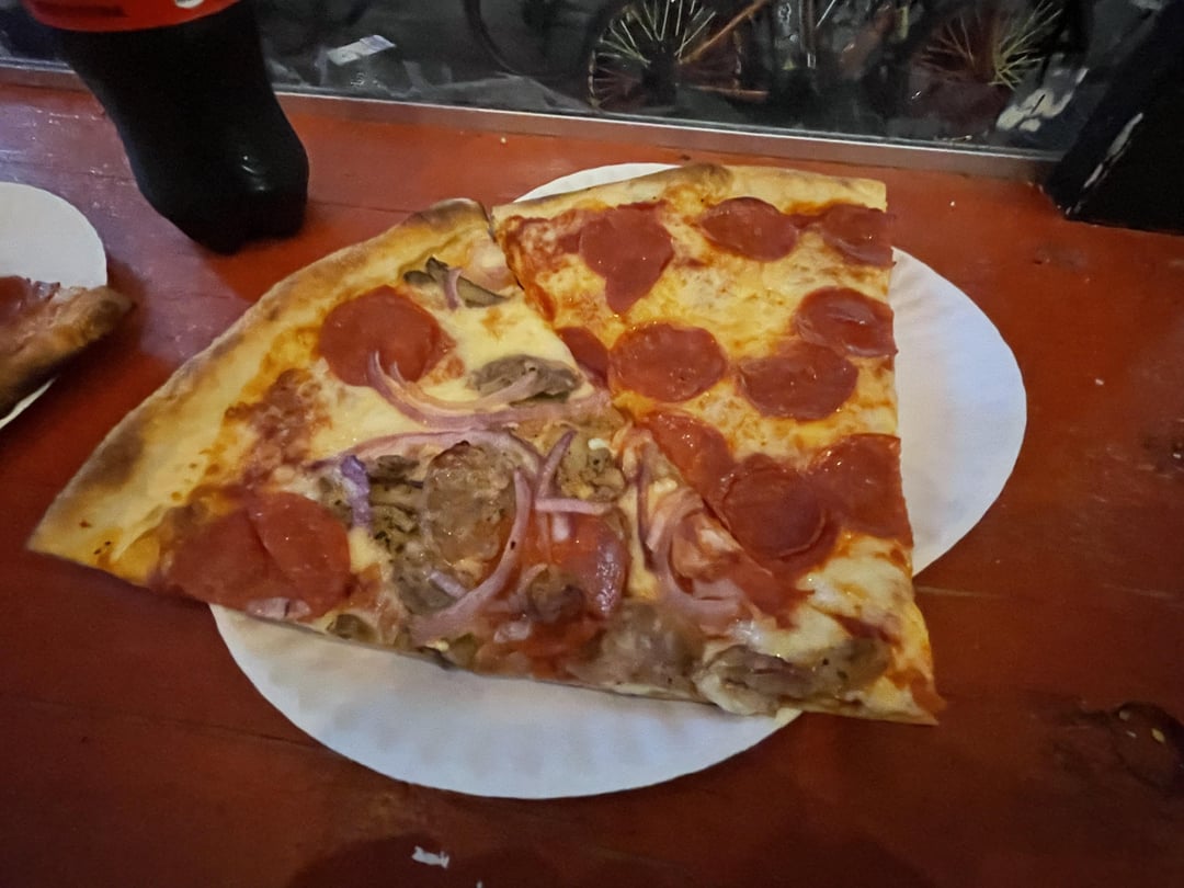 Joes Pizza in NYC - Dining and Cooking