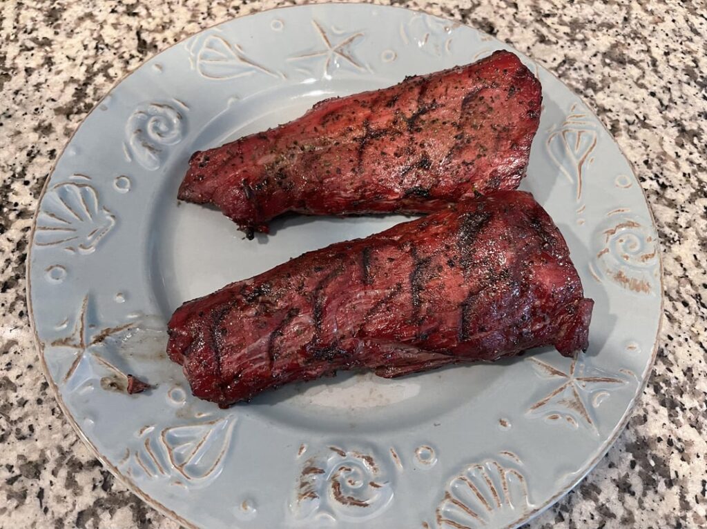 Beef tenderloin tails