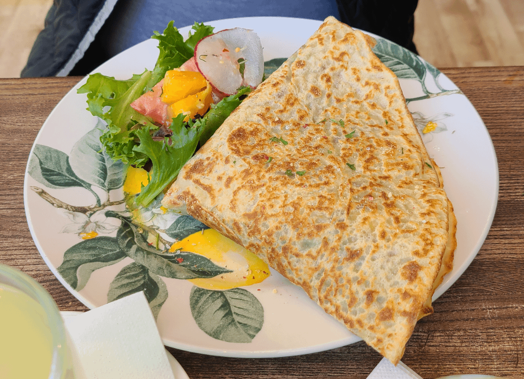 Chicken pesto crepe Dining and Cooking