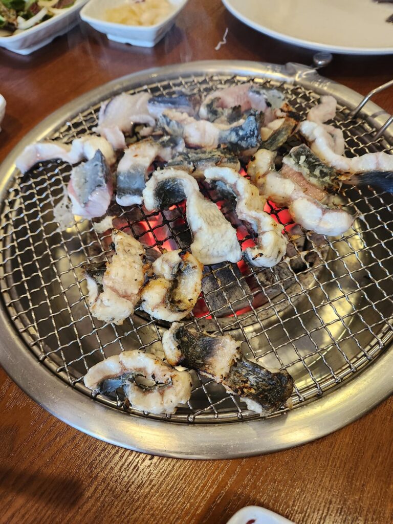 Came to visit Busan for the weekend, had eel for the first time in my life