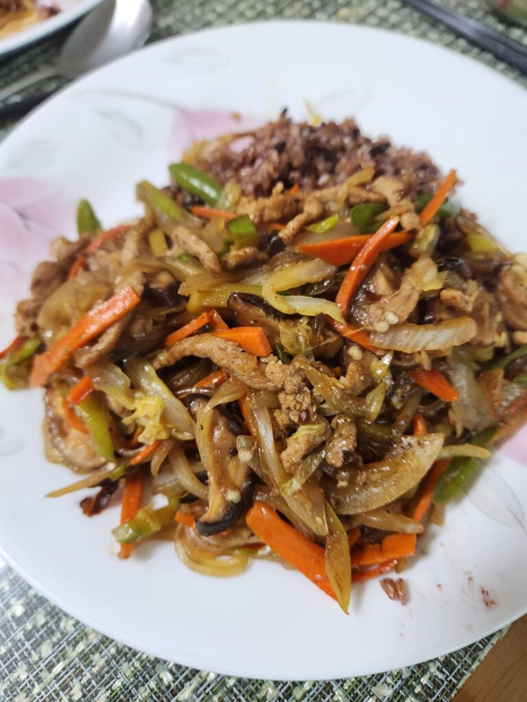 Glass noodle over rice. 잡채밥