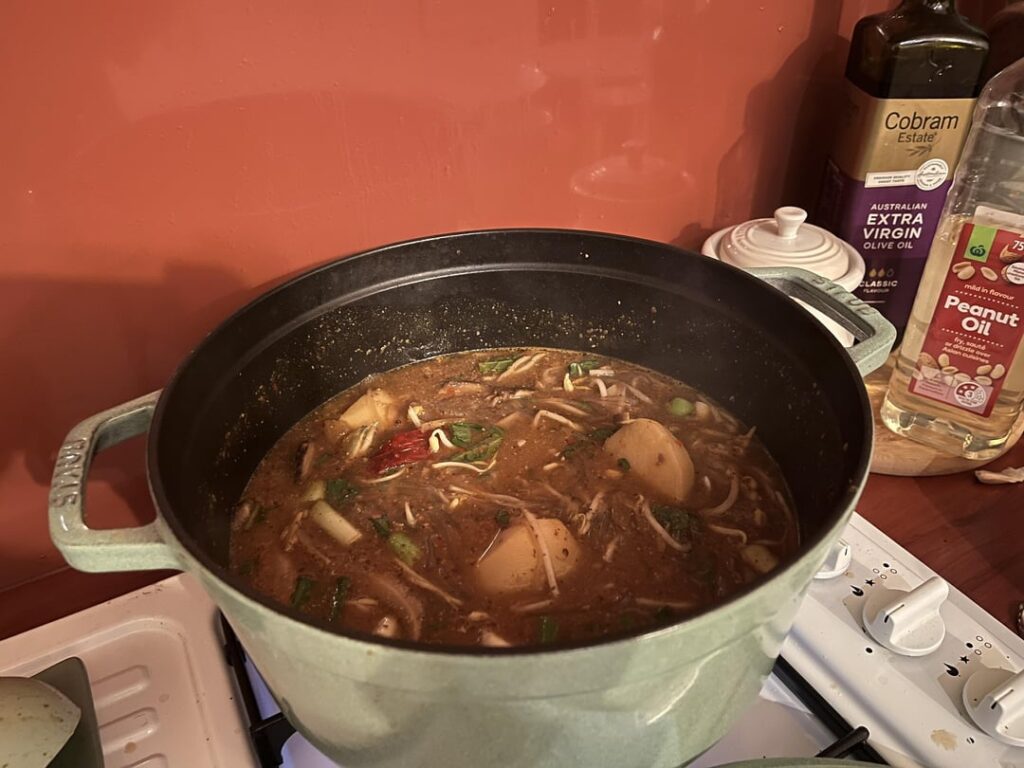 집밥: 감자탕! Home cooked gamjatang