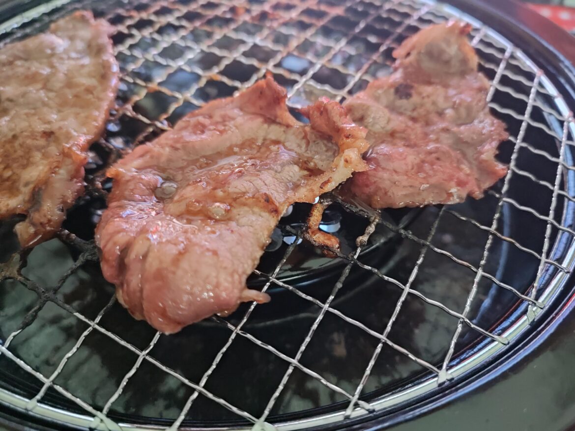 Got a portable BBQ grill recently and enjoyed some bulgogi sauce marinated beef today :)