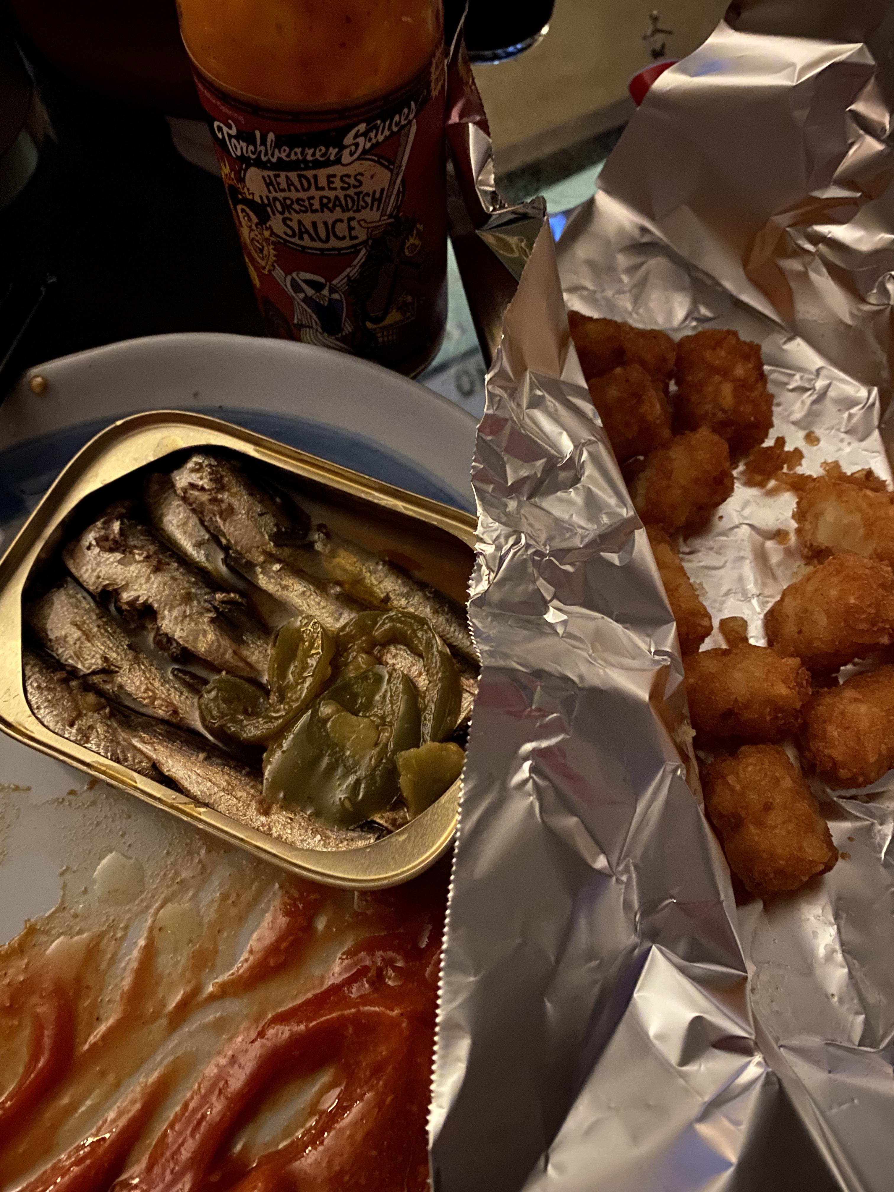 Some dirty deens. King Oscar jalapeño sardines. Side of left over tater