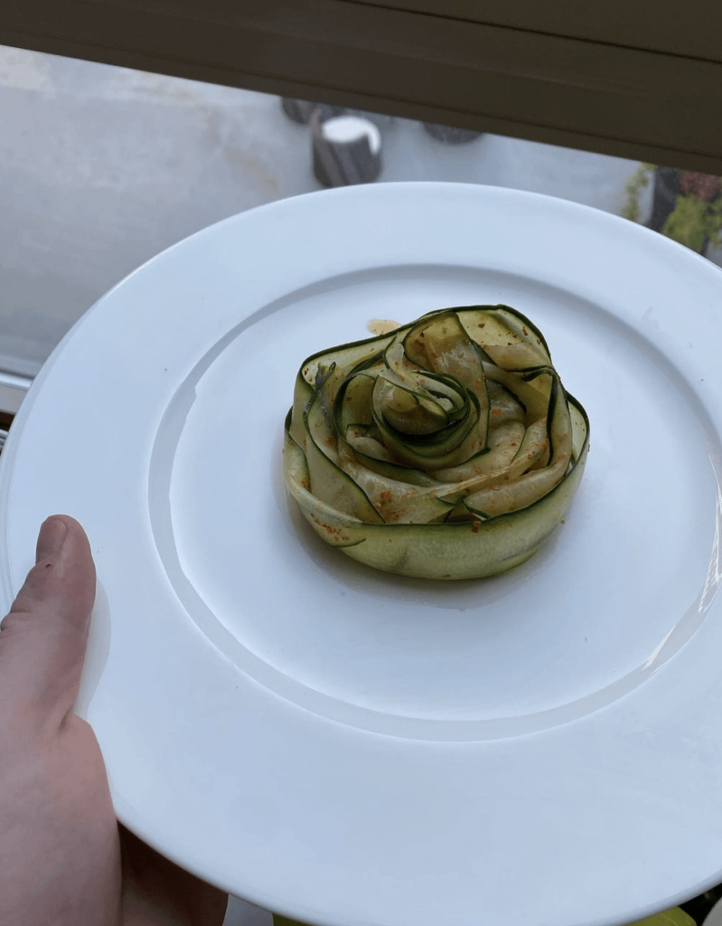 Spicy Cucumber Salad 'Flower'
