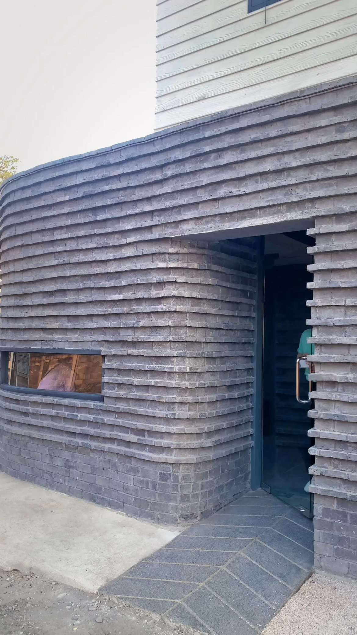 Sukhothai 🇹🇭( Northern Thailand) small coffeehouse own by a young man with a great variety of coffee beans 🫘