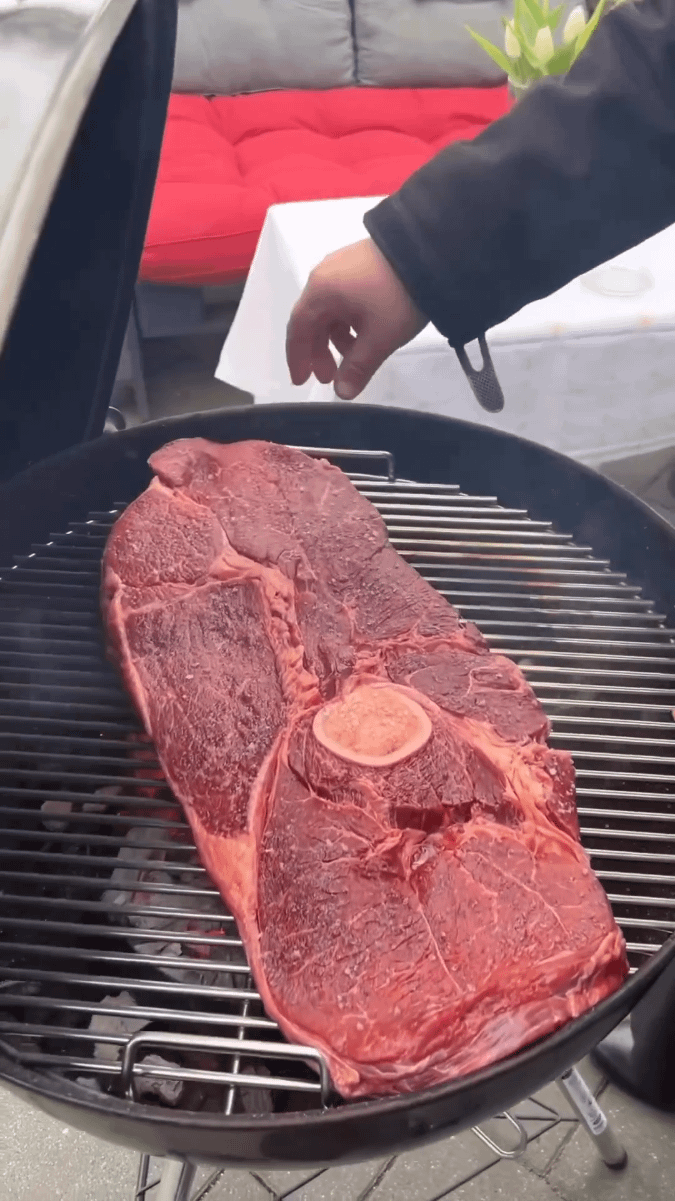 Tom and Jerry Steak Dining and Cooking