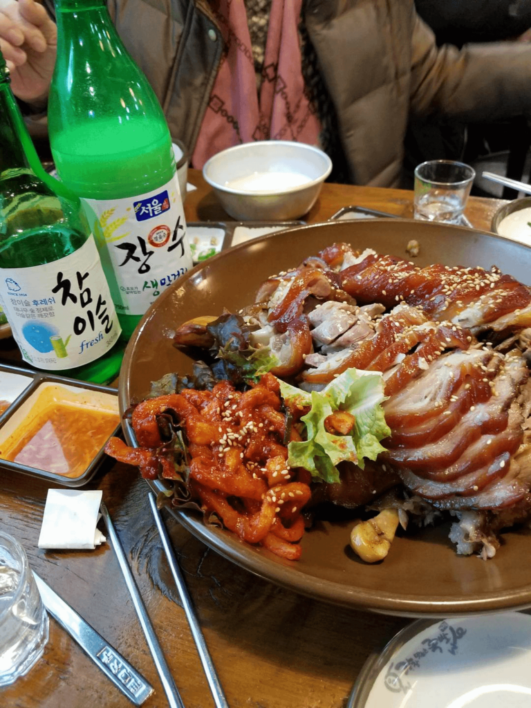 족발 (Jokbal - braised pig's feet)