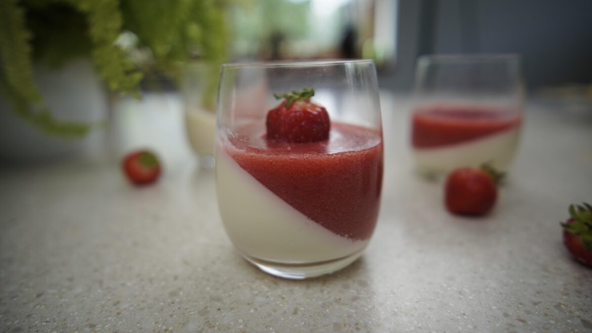 Strawberry Pana Cotta