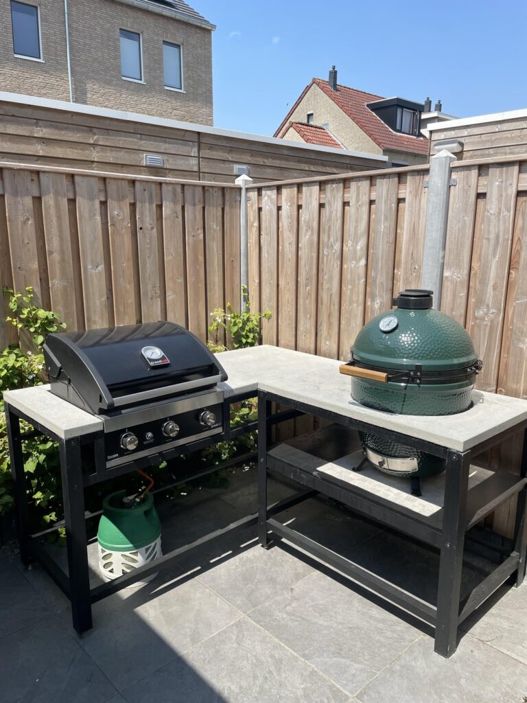 DIY BBQ table