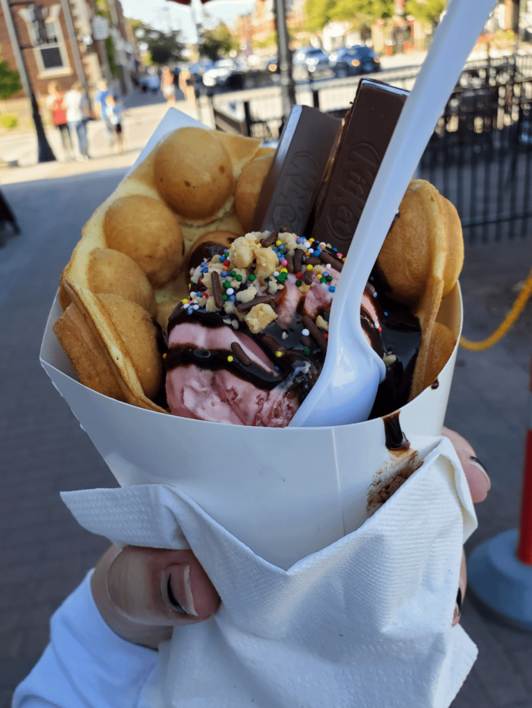 Bubble Waffle and Ice Cream