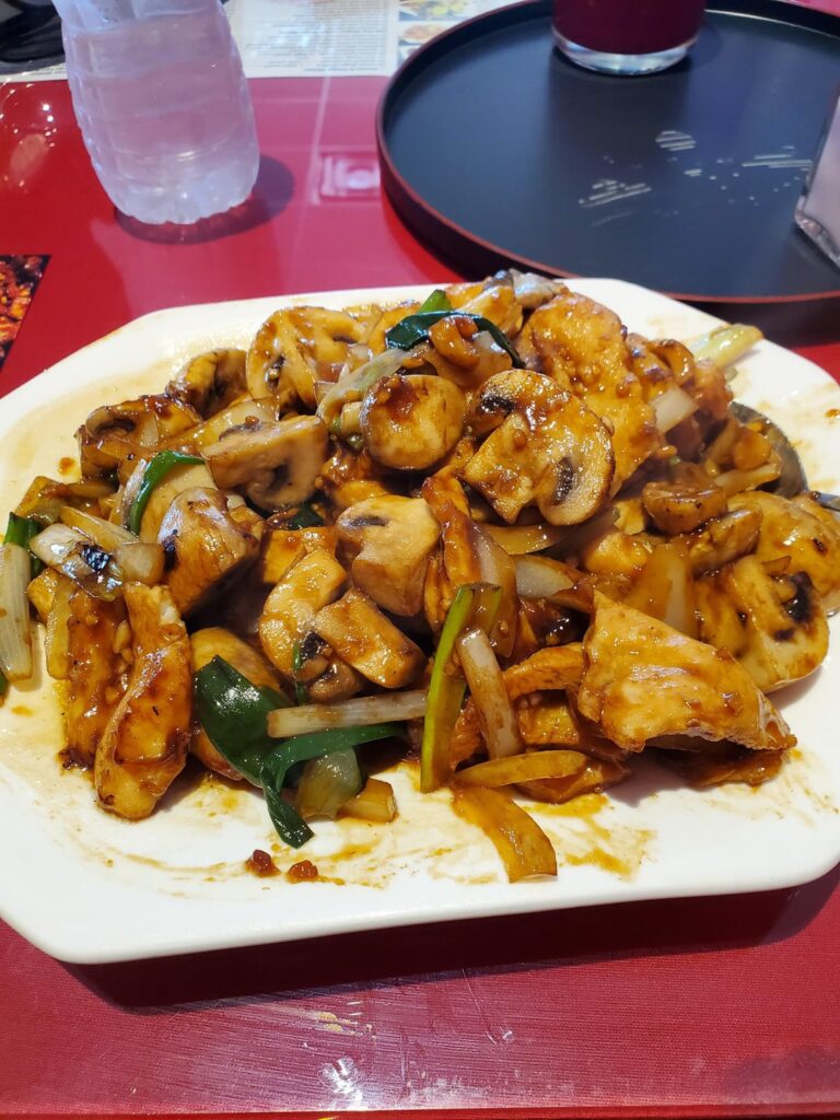 Chicken& mushroom stir fry. (Chinese)