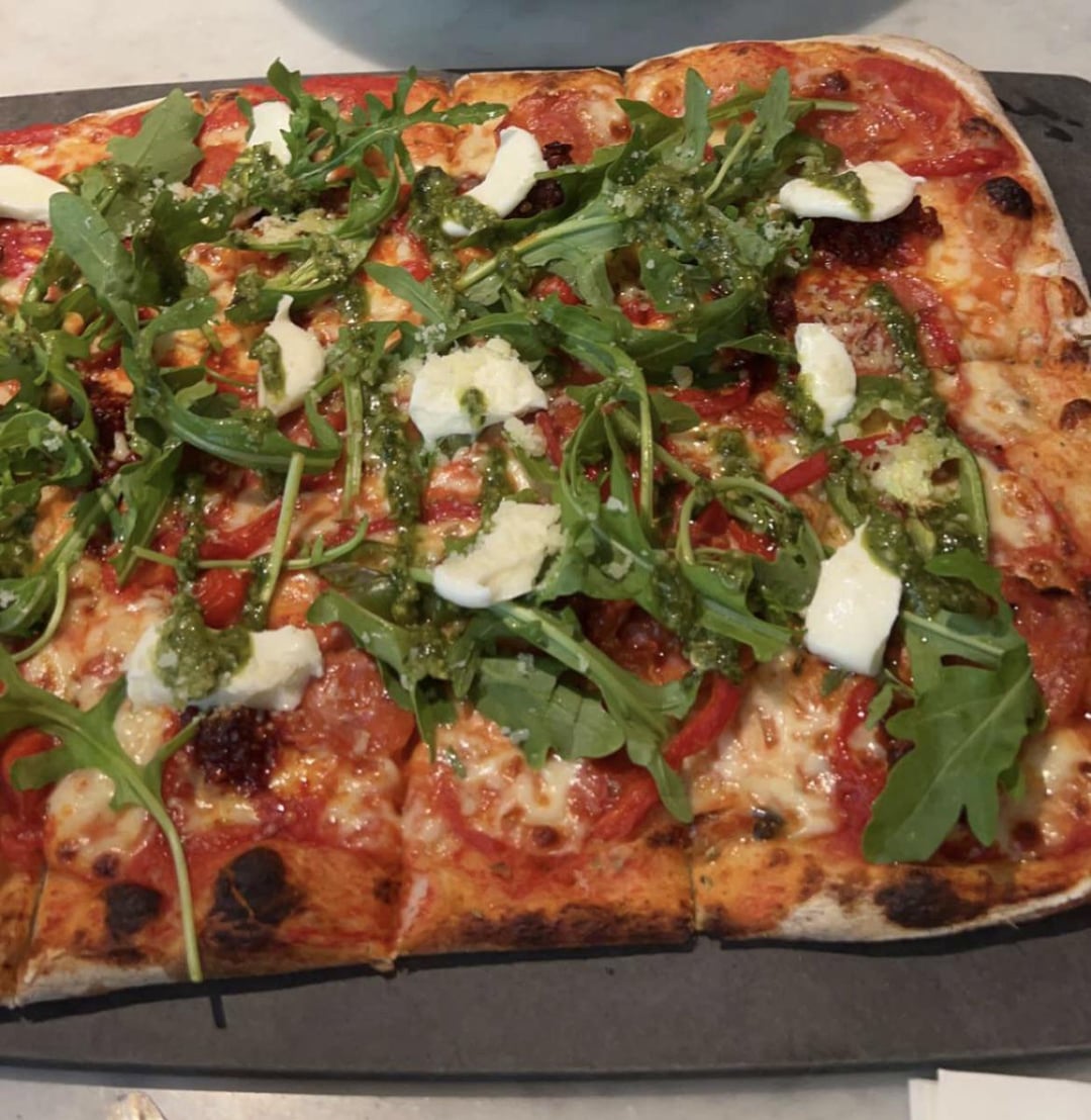 how many calories are in this calabrese flatbread? Dining and Cooking