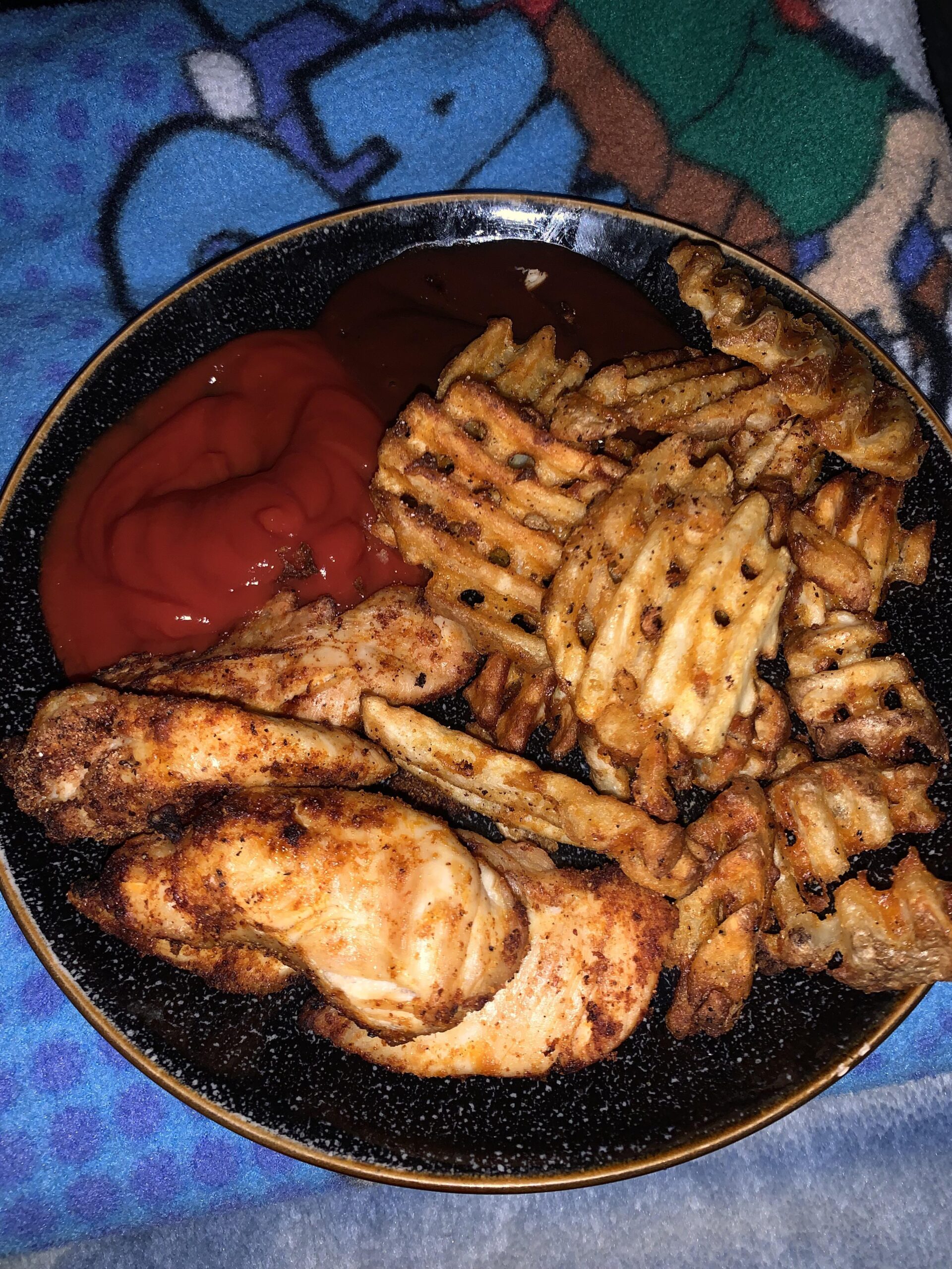 Air fried chicken tenders and waffle fries 900 calories (got a pint of