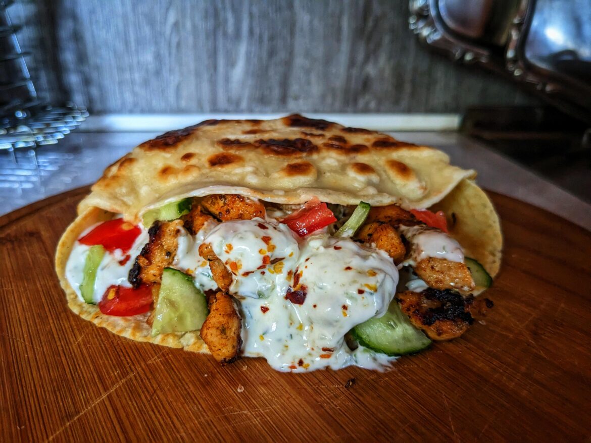 [Homemade] Gyro with tzatziki