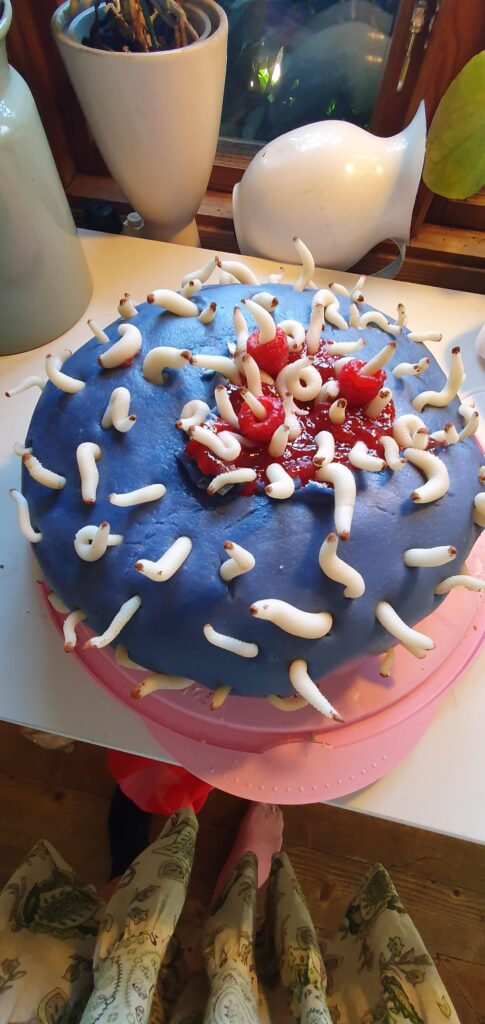 my maggot princess cake :)