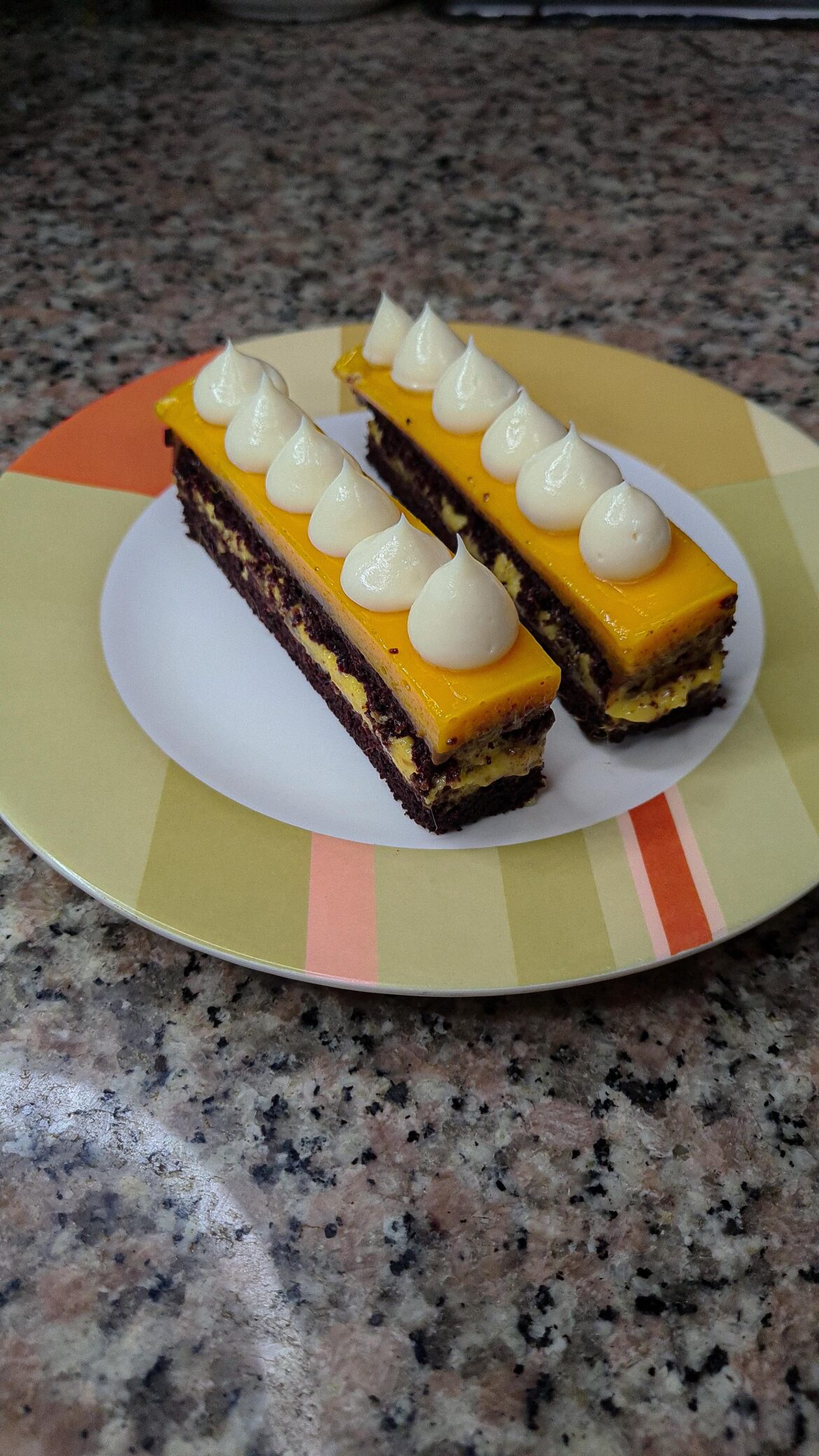 [Homemade] Chocolate Mango Cake