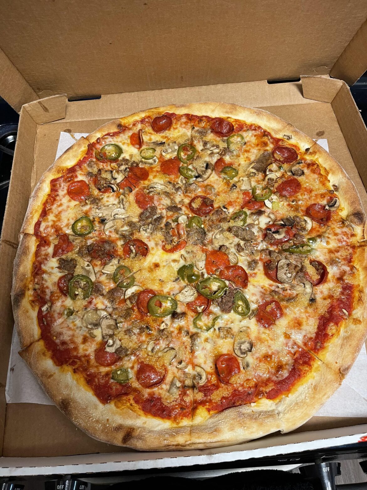 Village Pizza, Larchmont