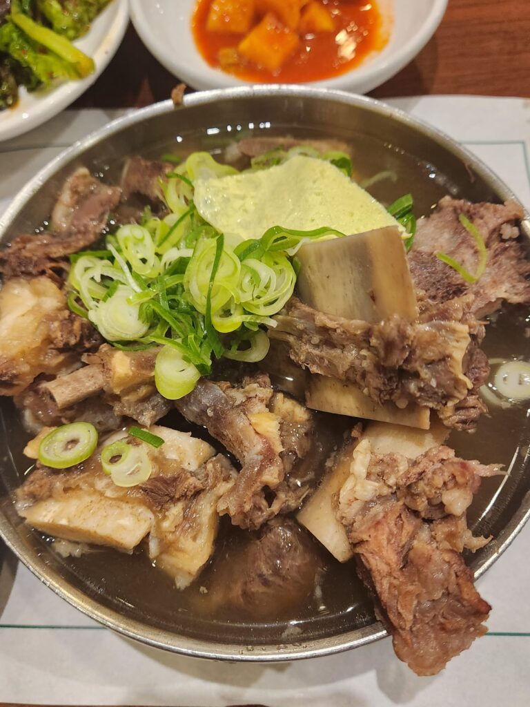 This is what michelin rated Beef Rib Soup(갈비탕 galbitang) looks like