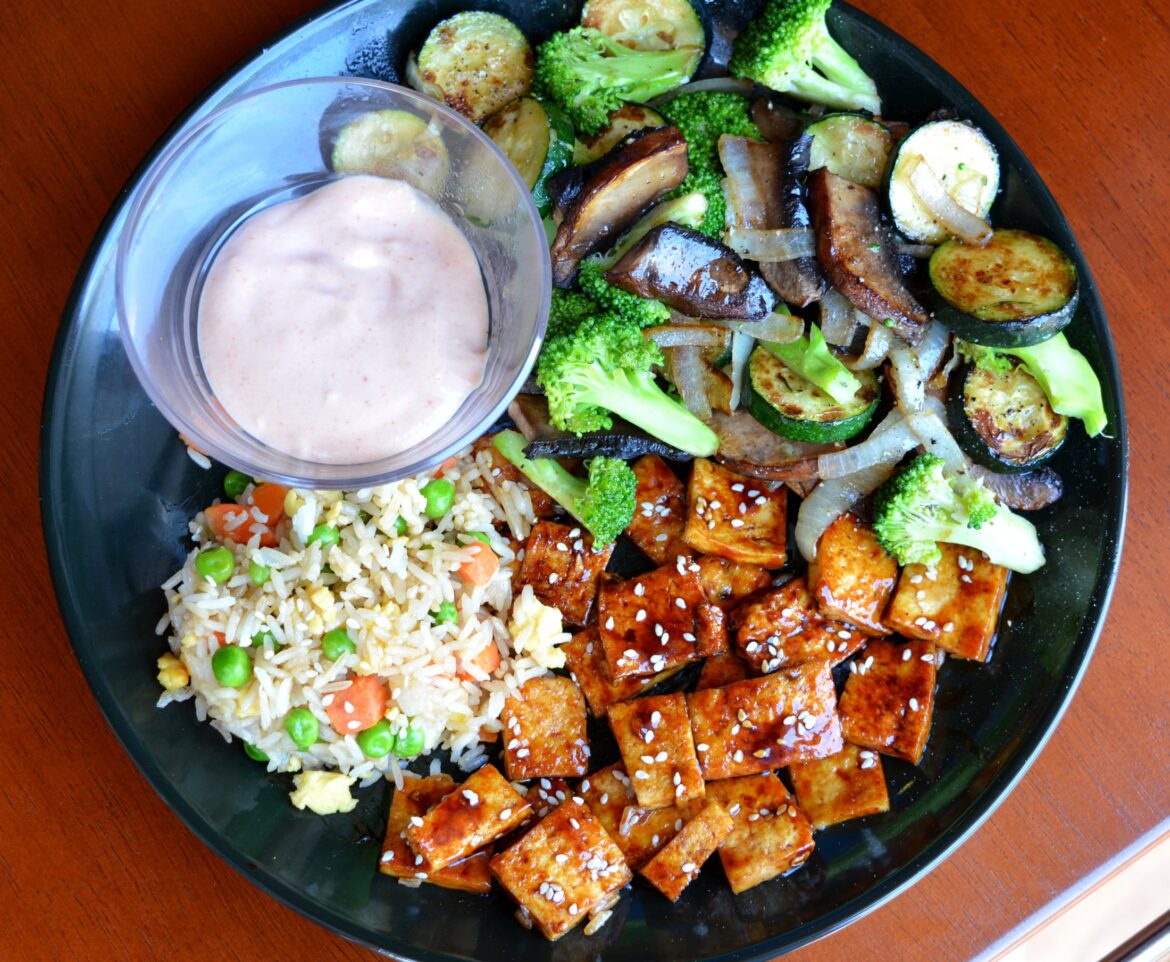 482 calorie Benihana inspired dinner featuring: hibachi style fried rice, veggies, teriyaki tofu, and reduced calorie yum yum sauce.