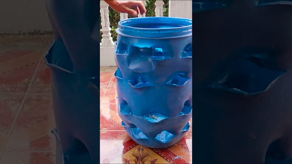 Amazing Idea, Recycling plastic drums into vegetable towers