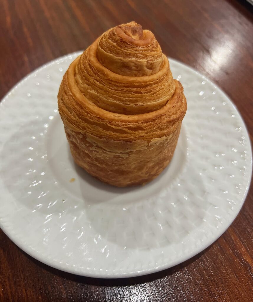 Hand Laminated brioche. Brioche feuilletée. 1 double + 1 simple.